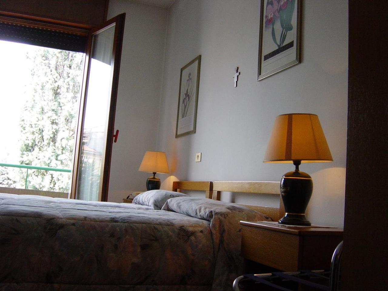 Hotel Rizzi Monticello Conte Otto Экстерьер фото